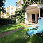 Ferienwohnung In Porec Mit Eigenem Garten