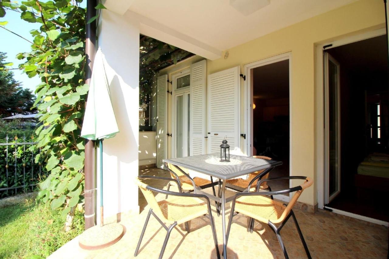 Apartmán Ferienwohnung In Mit Eigenem Garten Porec